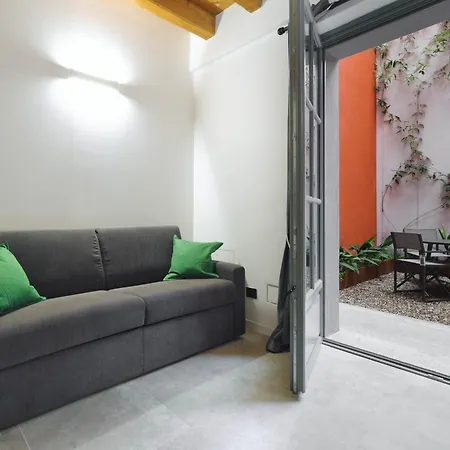 Lägenhet Just Urban - Boutique With Parking And Gym Milano